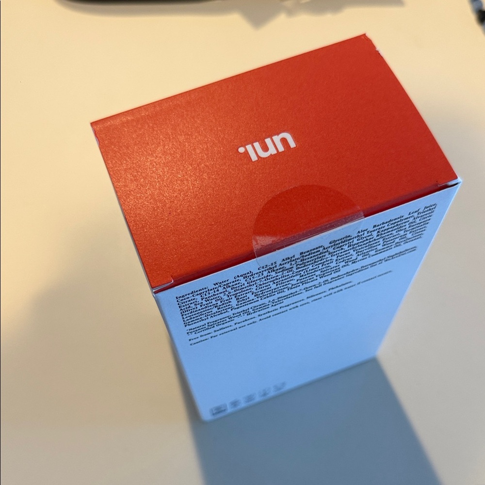 UNI 24 hour serum - Picture 2 of 4